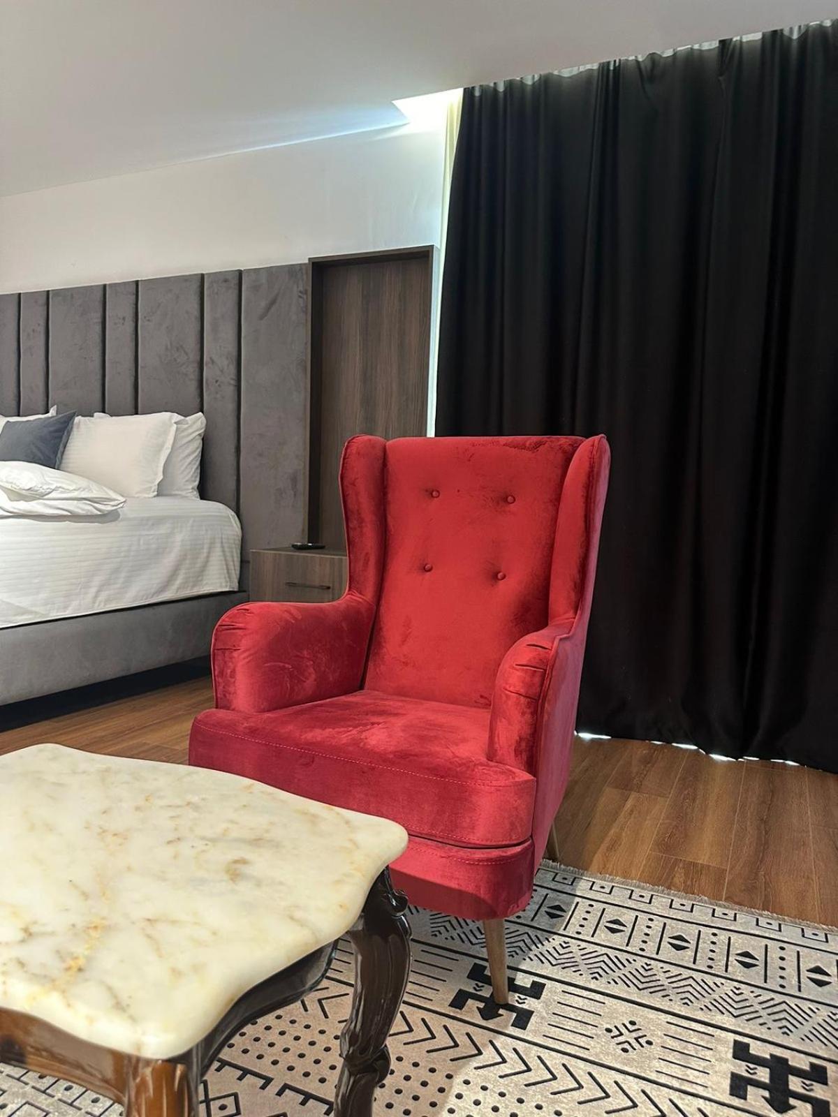 Hotel Europa Prishtina 普里什蒂纳 外观 照片