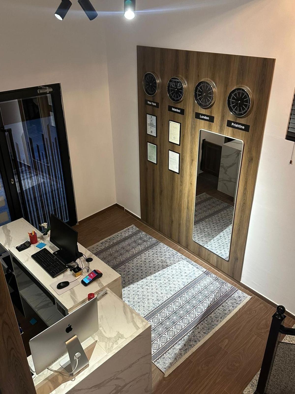 Hotel Europa Prishtina 普里什蒂纳 外观 照片