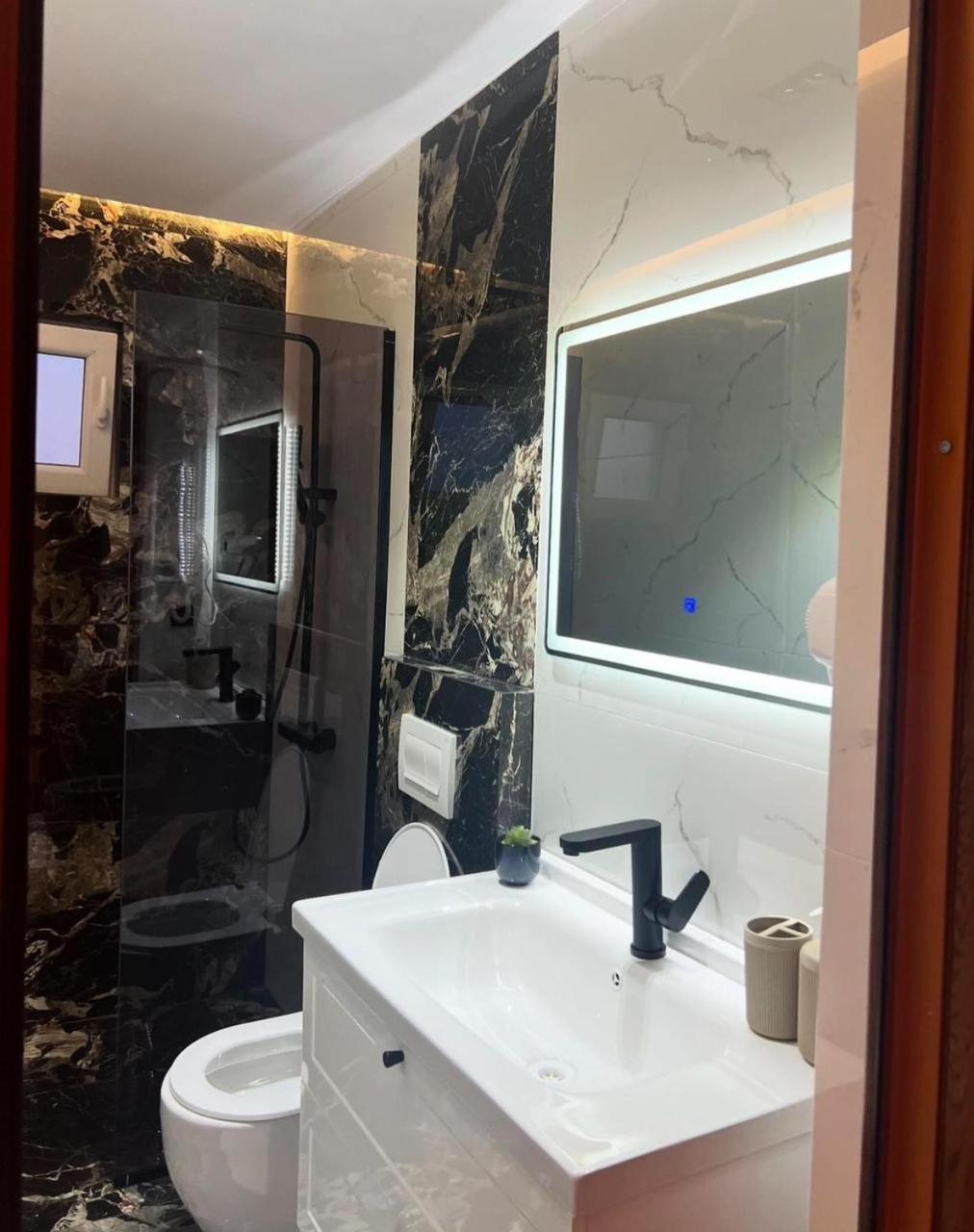 Hotel Europa Prishtina 普里什蒂纳 外观 照片